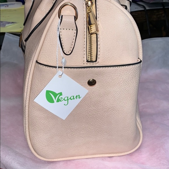 New purse - Picture 2 of 6